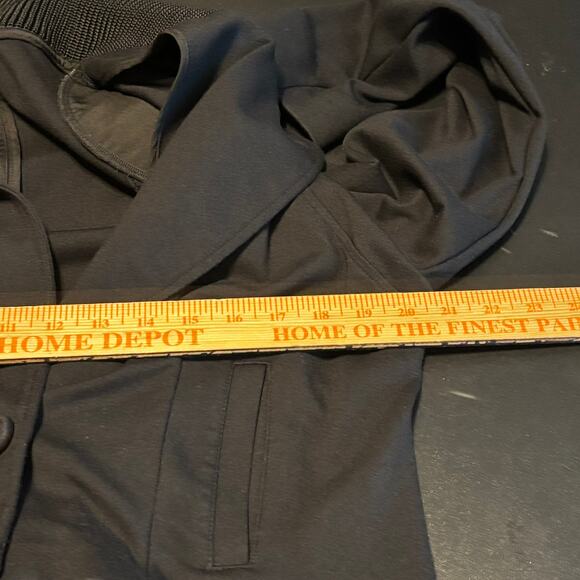 Cabi Wondrous Black Tie Jacket 6033 Long Sleeve Crop Button Stretch Womens Sz 12 - Picture 4 of 7